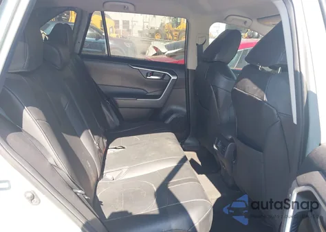 2022 Toyota Rav4 Xle from USA, damaged, VIN 2T3W1RFVXNW197647